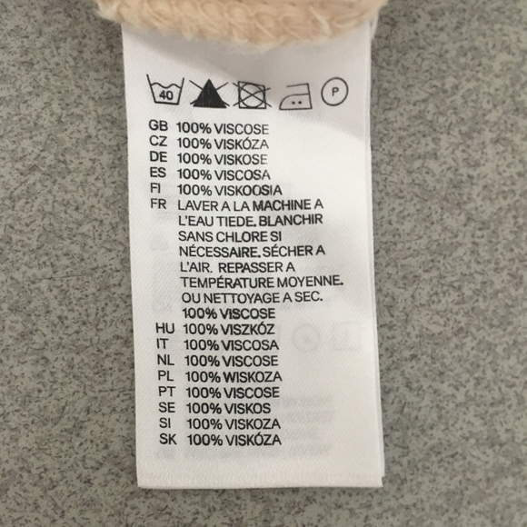 💥3/$25 H&M Cream Ruffle Dress With Pockets Size 6 - Picture 5 of 9